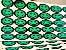 De kracht van de smiley magneet op de werkvloer