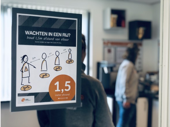 Magneetvenster incl. ijzerhoudende folie - Geschikt voor glas en vlakke oppervlaktes