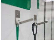 Roestvrijstaal ophangsysteem (dubbel) op een schaduwbord