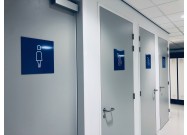 Interne bewegwijzering - deurpanelen - routing 